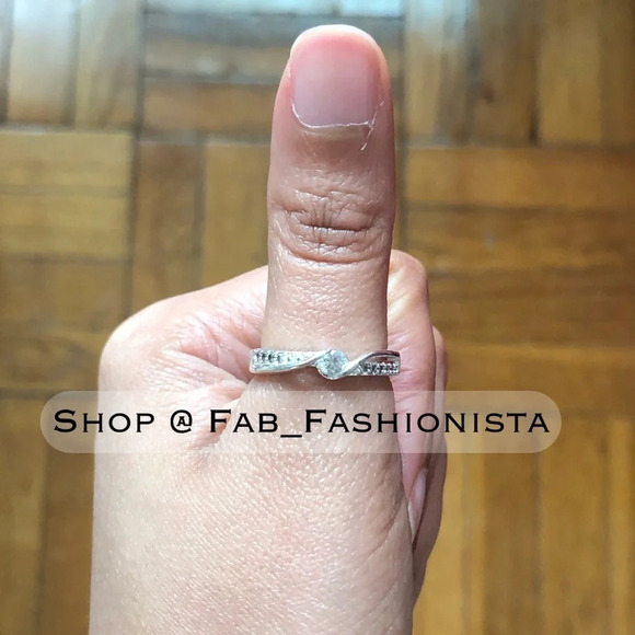 Sterling silver Twisted Vine Simulated Diamond Promise ring size 7 - Picture 3 of 5